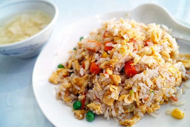 fried rice 1762493 640